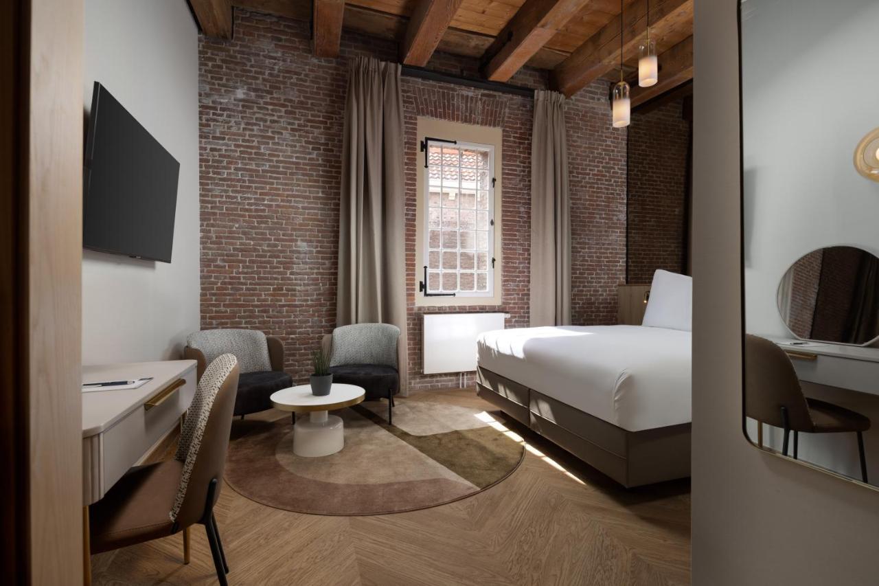 Arsenaal Hotel 4*